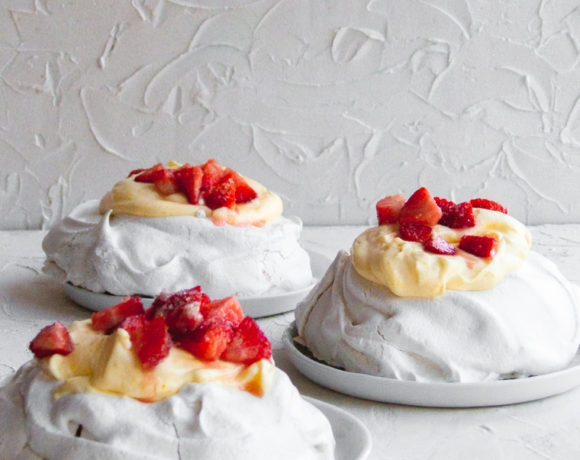 Strawberry Lemon Pavlovas